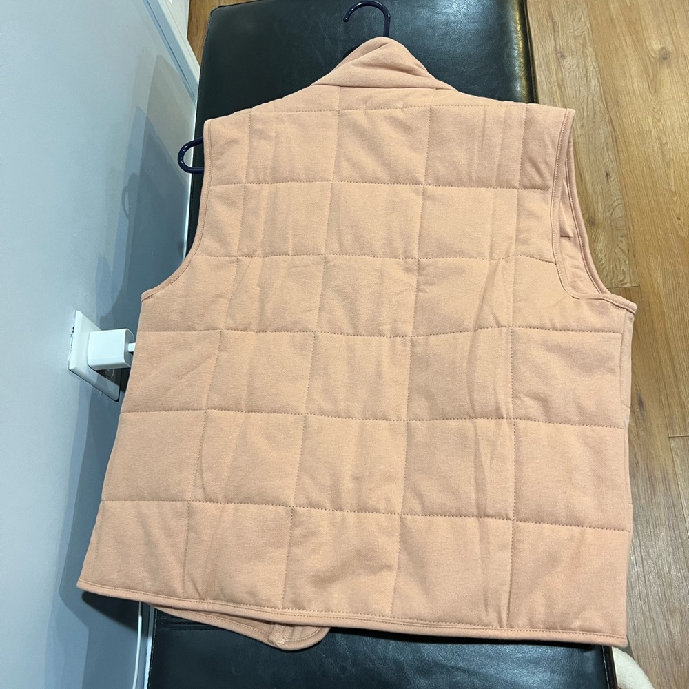Women’s Salmon vest size small, Pink Lily - Picture 2 of 2